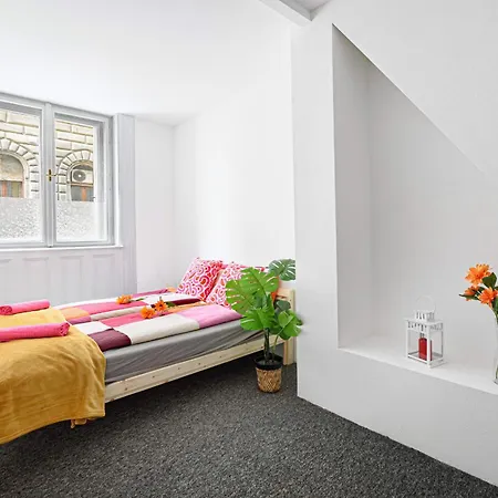 Berkocsis 21 Central * Budapest